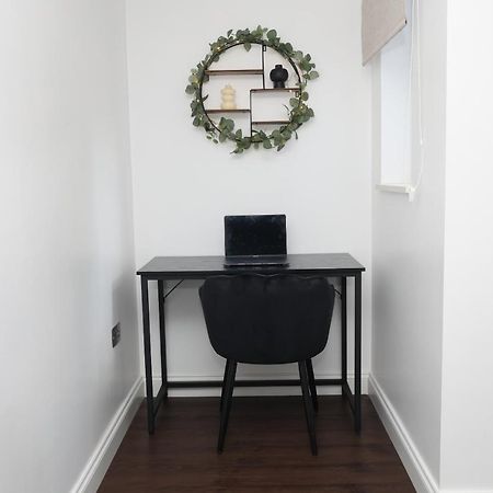 Watford Luxury 1 Bed Flat - Free Parking Apartamento Exterior foto