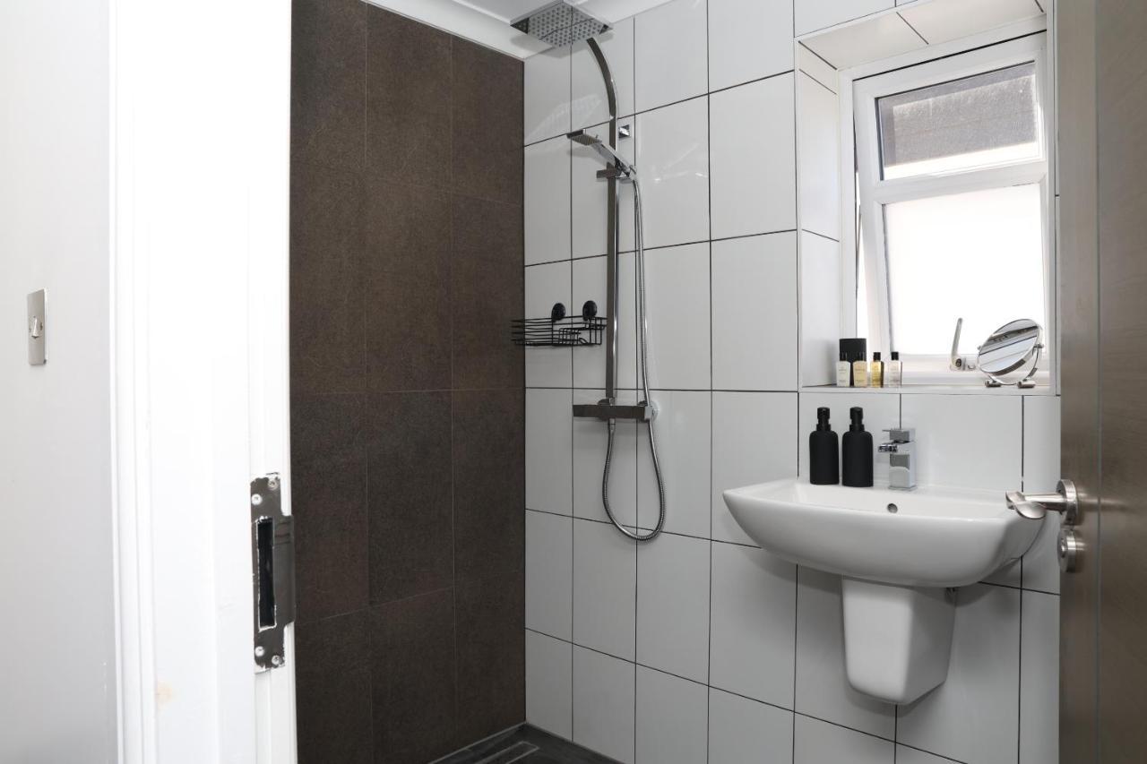 Watford Luxury 1 Bed Flat - Free Parking Apartamento Exterior foto